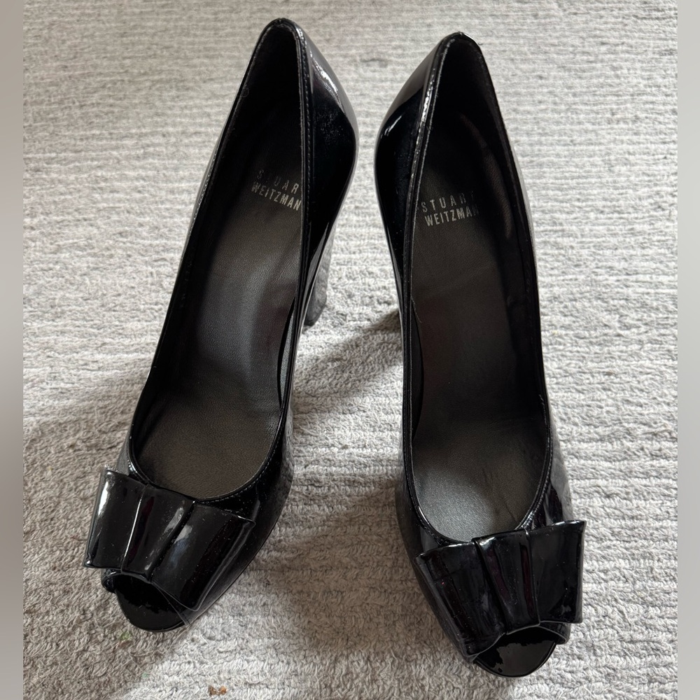 Stuart Weitzman Glossy Black Bow Heels with bows, size 40